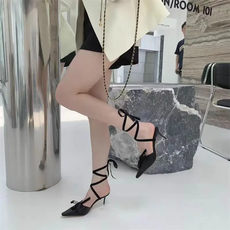 Nuove Scarpe con Tacco a Gatti - Kids Shoes Women recensione e prezzo
