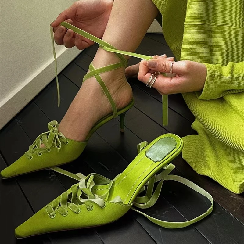 Nuove Scarpe con Tacco a Gatti - Kids Shoes Women recensione e prezzo