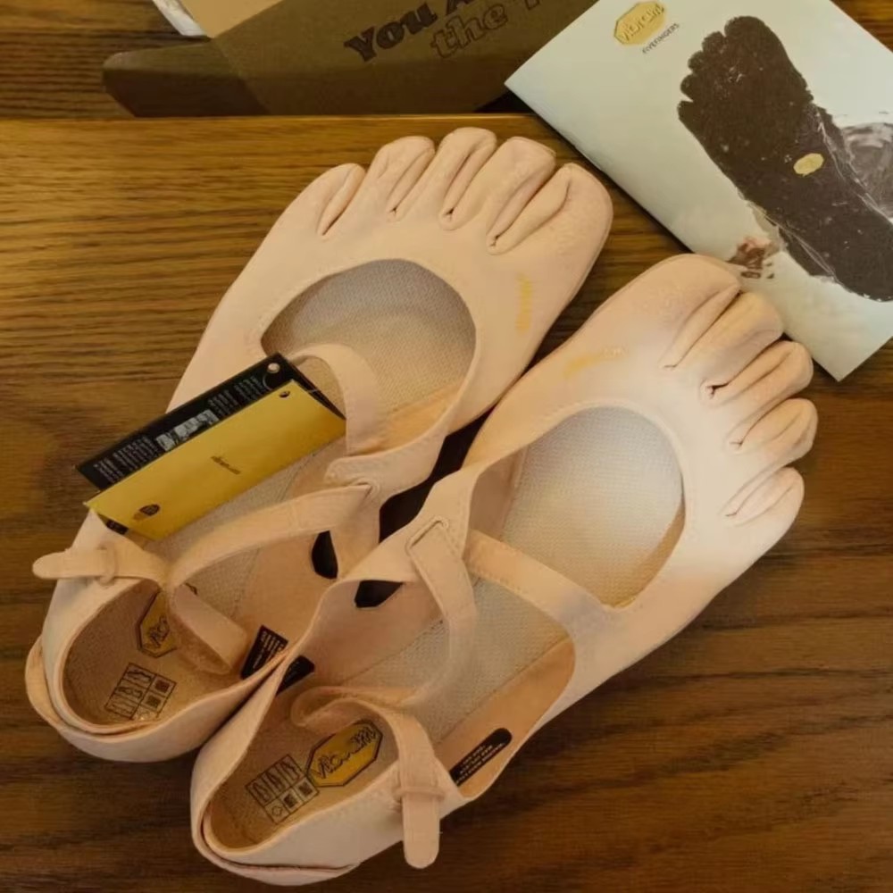 Sneakers V-Soul a Cinque Dita  - Women'S Shoes Louis Vuitton recensione e prezzo