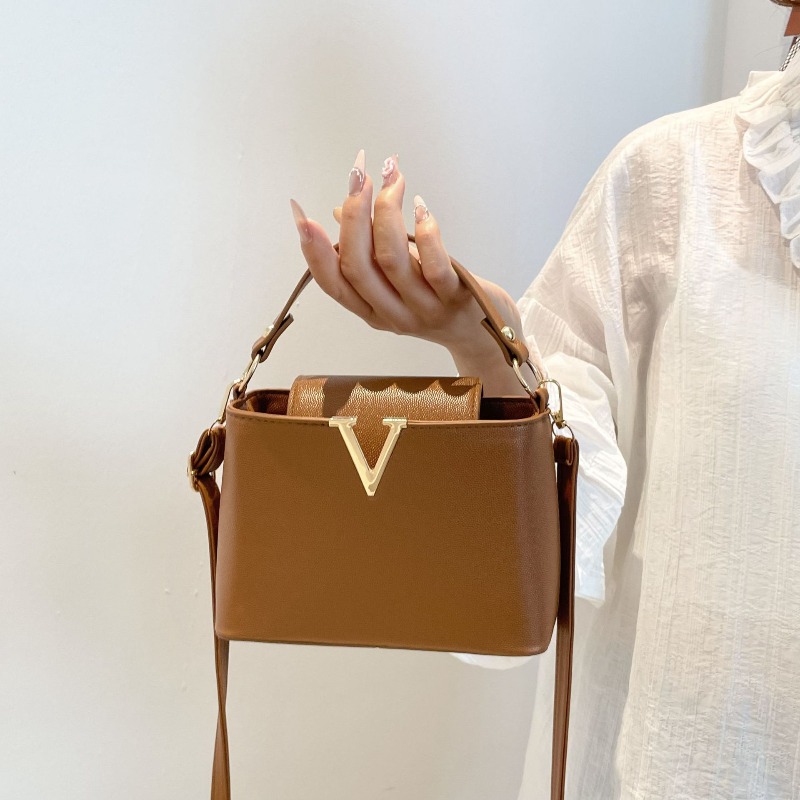 Borsa Tote di Lusso per Donna, - Women'S Shoes Louis Vuitton recensione e prezzo