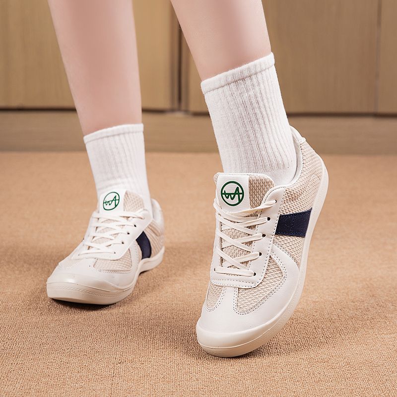 Scarpe sportive da donna Lusso - Women'S Shoes Size 40 In Us recensione e prezzo