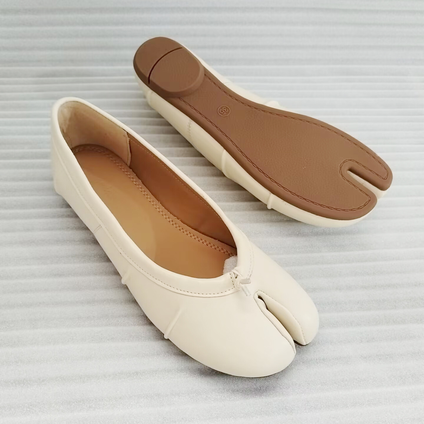 NUOVE Scarpe Basse con Punta D - Loafer Flat Women recensione e prezzo