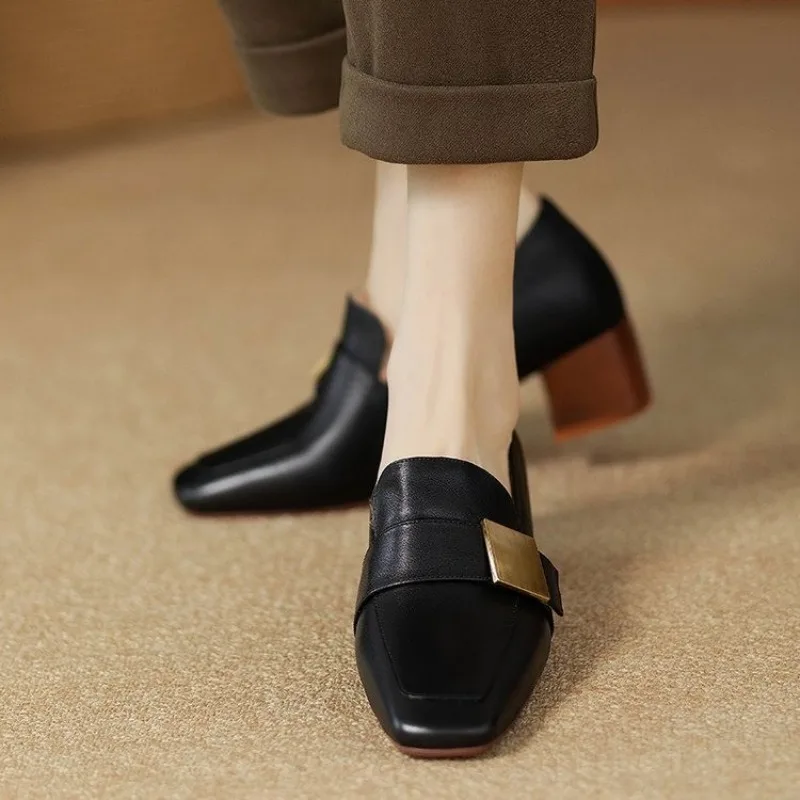 Décolleté in pelle moda donna  - Women Shoes Jeans recensione e prezzo