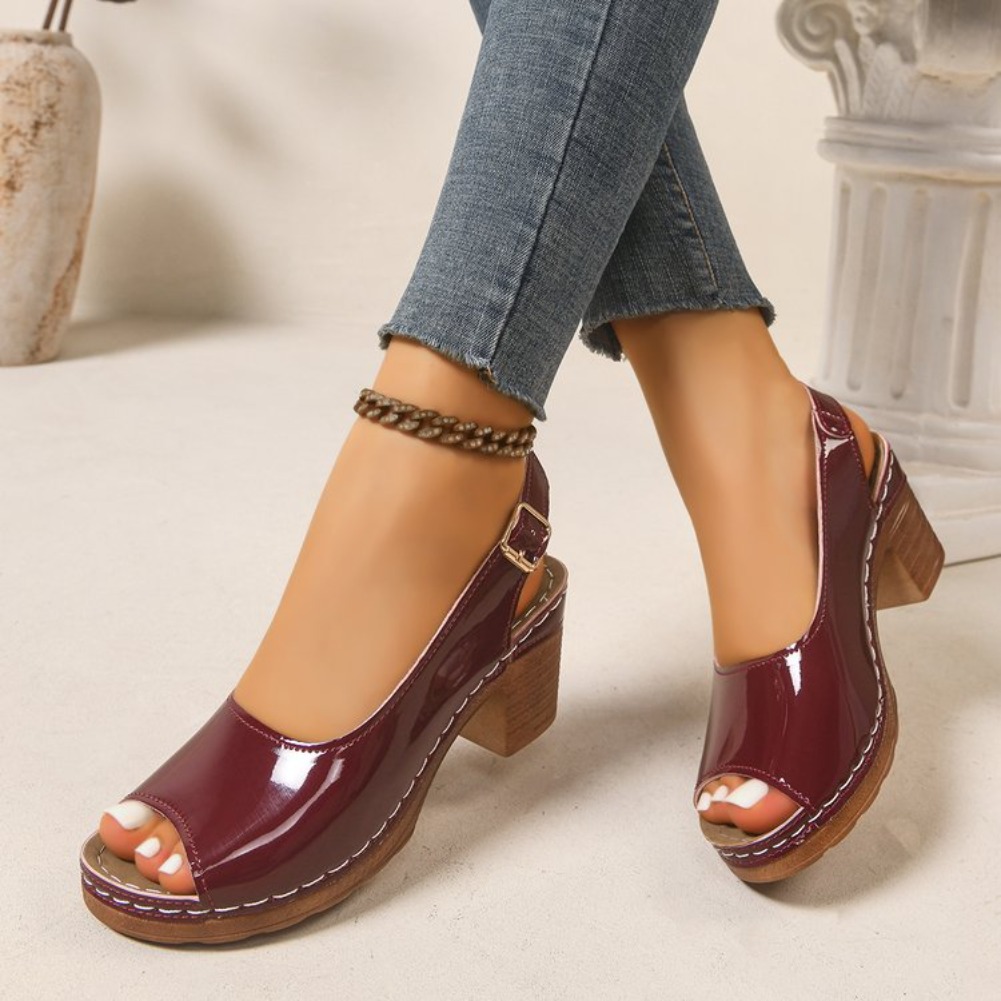 Nuovi Sandali Donna 2026 con T - Square Toe Mule recensione e prezzo