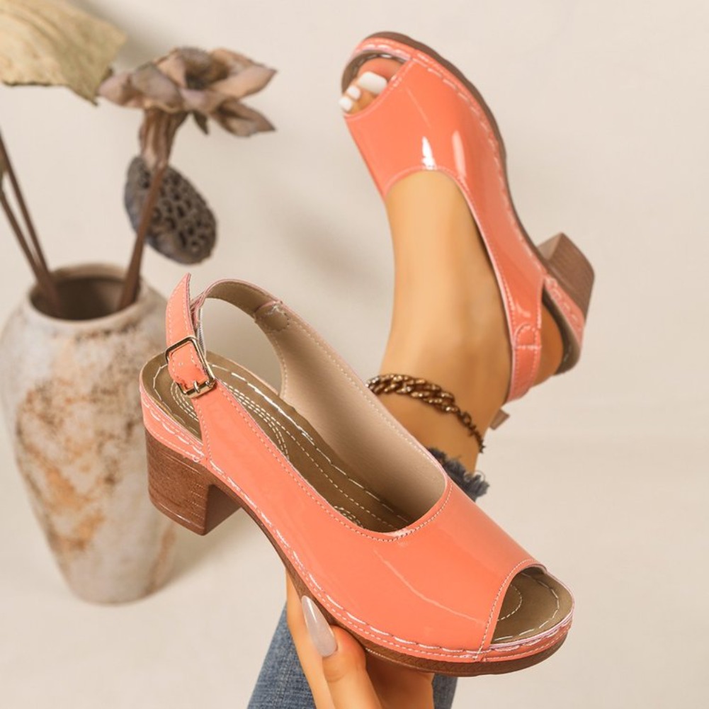 Nuovi Sandali Donna 2026 con T - Square Toe Mule recensione e prezzo