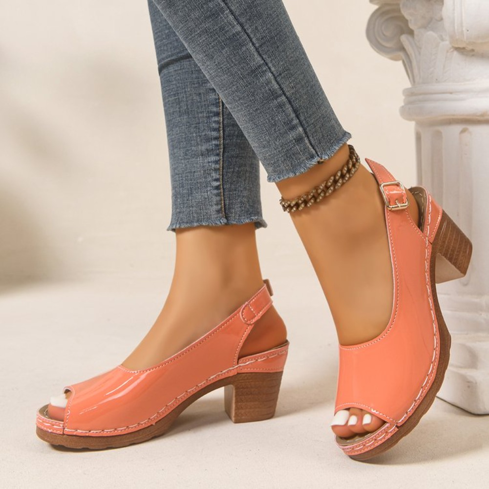 Nuovi Sandali Donna 2026 con T - Square Toe Mule recensione e prezzo
